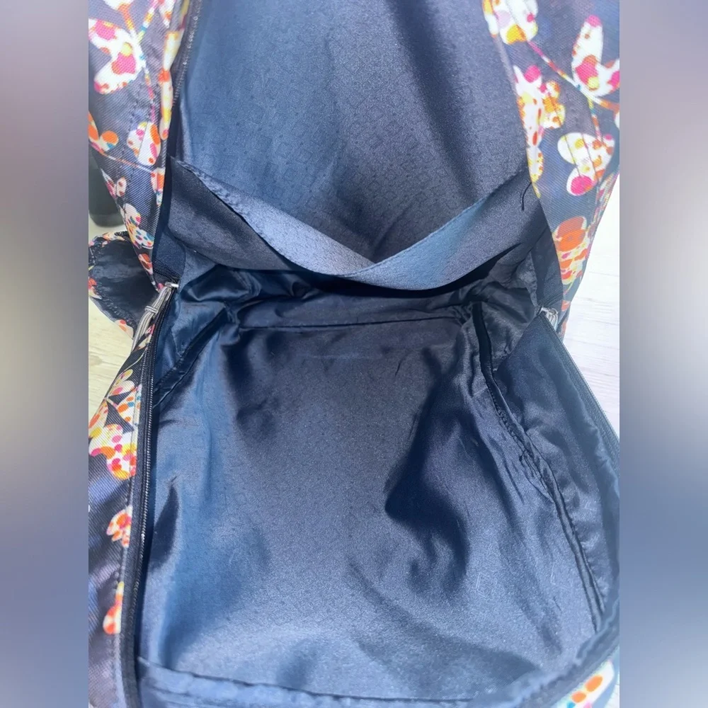 Vera Bradley *RETIRED PATTERN* Cut Vines Lighten Up Grand Backpack Floral Navy